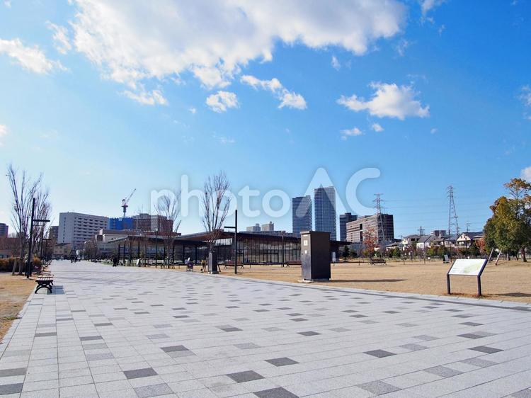 冬の安満遺跡公園より高槻の都心を望む 安満遺跡,遺跡公園,弥生時代の写真素材