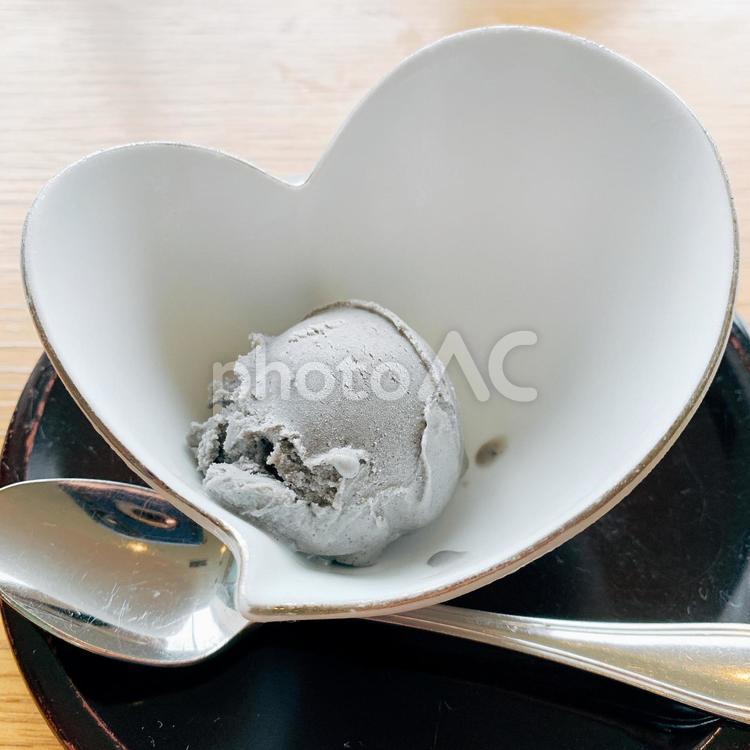 黒胡麻アイスクリーム 黒胡麻アイスクリーム,アイスクリーム,黒胡麻の写真素材