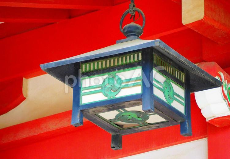 お洒落な日本の神社の灯火ランプ家紋画像 ランプ,灯火,神社の写真素材