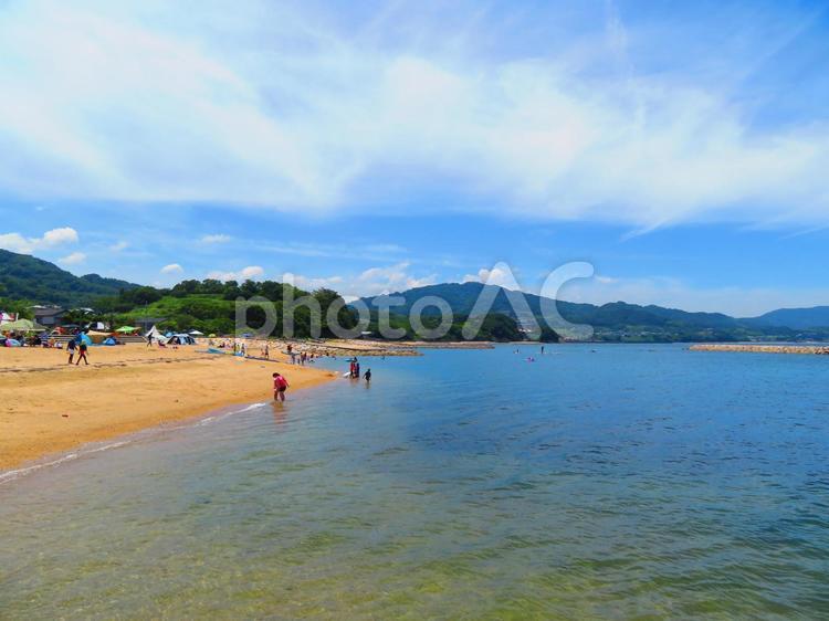 ７月下旬の東かがわ市の山田海岸からの海景 背景,山田海岸,東かがわ市の写真素材