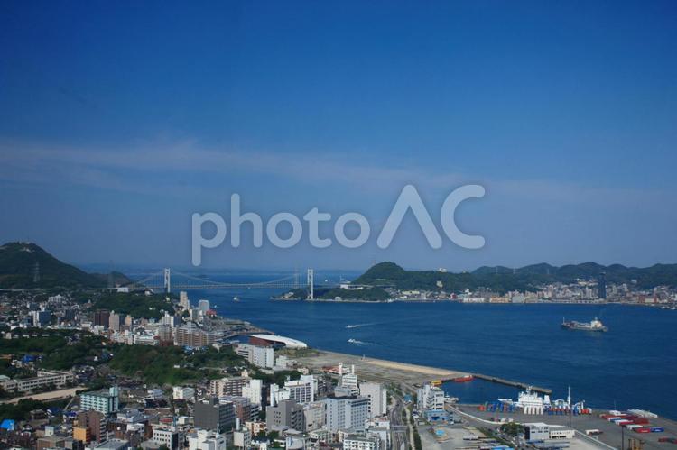 山口県下関側から見た関門海峡と門司 山口県,下関,関門海峡の写真素材