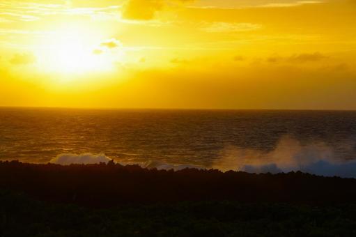 沖縄夕日 沖縄夕日の写真