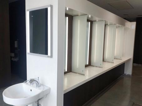商業施設の化粧室 商業施設の化粧室 化粧室,化粧台,商業施設用トイレの写真素材