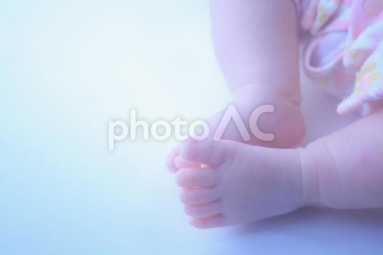 赤ちゃんの足（両足） 赤ちゃん,ベビー,babyの写真素材