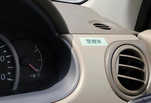 レンタカー（禁煙車）のイメージ　運転席 レンタカー,車,運転席の写真素材