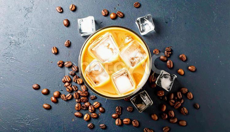 カフェのアイスカフェラテ アイスコーヒー,カフェオレ,アイスの写真素材