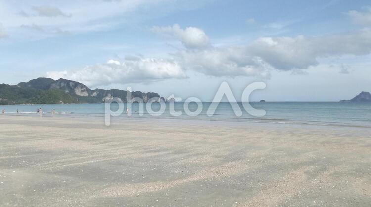 クラビ（タイのビーチリゾート）の砂浜 タイ,クラビ,ビーチの写真素材