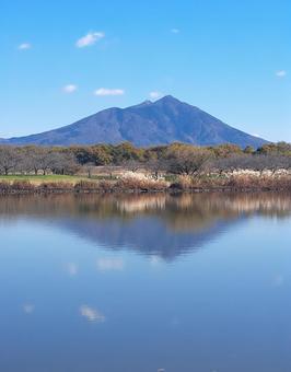 つくば山と池 つくば山,池,風景の写真素材