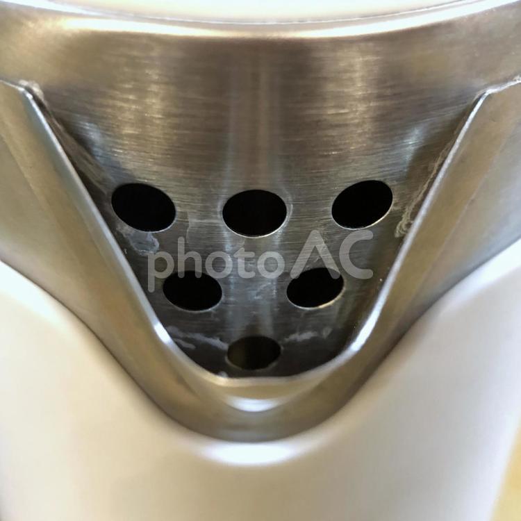 ポットの落ちない白い水垢 水垢,ステンレス,汚れの写真素材