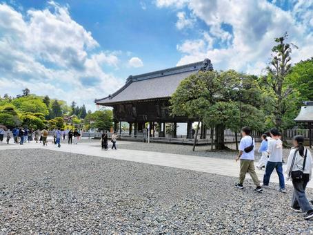 成田山新勝寺 額堂 遠景 成田山新勝寺 額堂 遠景の写真