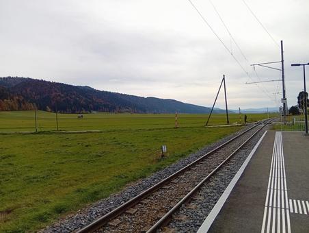 駅のホームの写真