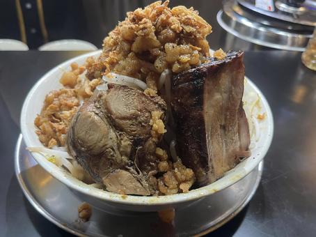 二郎系汁なし もやし,豚骨スープ,豚骨ラーメンの写真素材