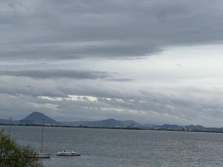 琵琶湖とかまた近江富士 風景,湖,山の写真素材