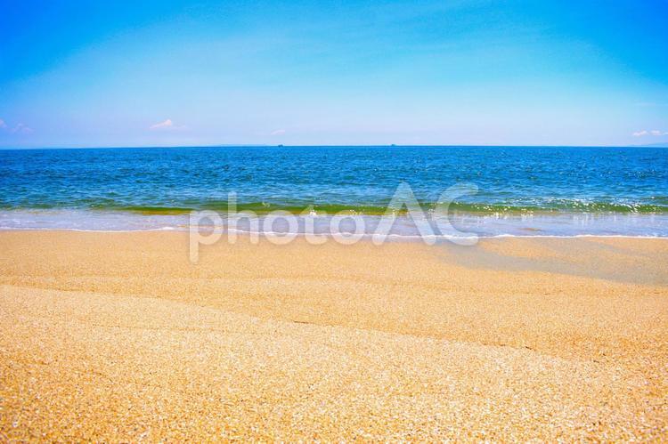 夏の透き通ったビーチ 海,ビーチ,海岸の写真素材