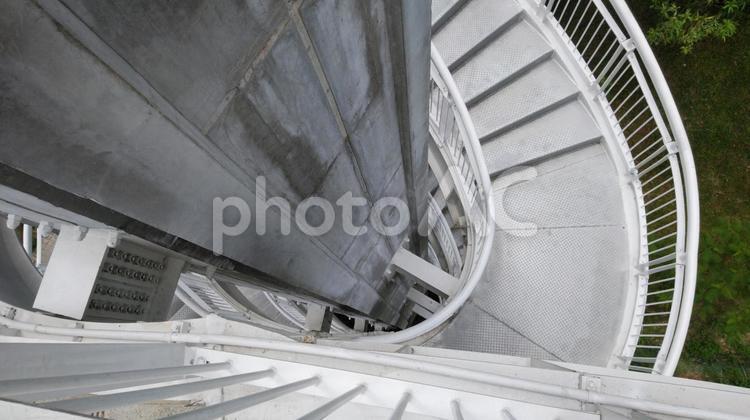 上からみる螺旋階段　高雄 踏段,何人もありません,建築の写真素材
