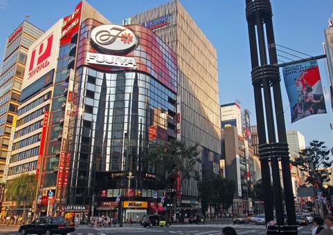 Ginza Sukiyabashi intersection Ginza Sukiyabashi intersection