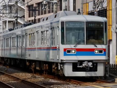 京成松戸線 8800形 京成色 京成松戸線 8800形 京成色 松戸線,京成松戸線,8800形の写真素材