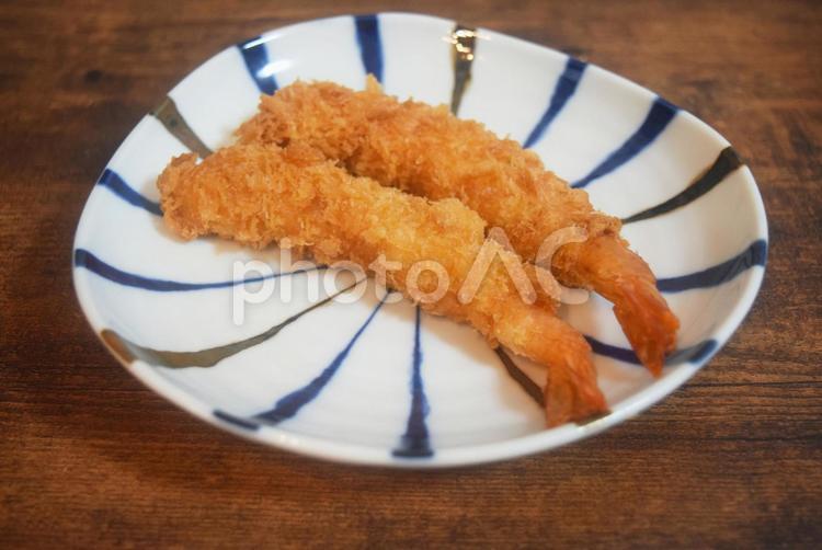 熱々サクサクのエビフライ エビフライ,海老フライ,揚げ物の写真素材
