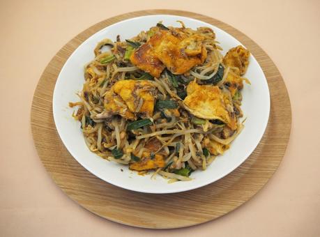 手作り・もやしと鯖と油揚げのカレー炒め もやしと鯖と油揚げのカレー炒め,手作り,もやしの写真素材