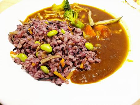 五穀米カレーの写真