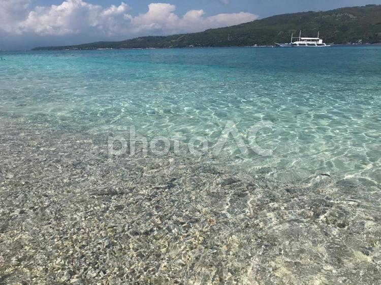 リゾートの美しい透明な海 海,旅,晴れの写真素材