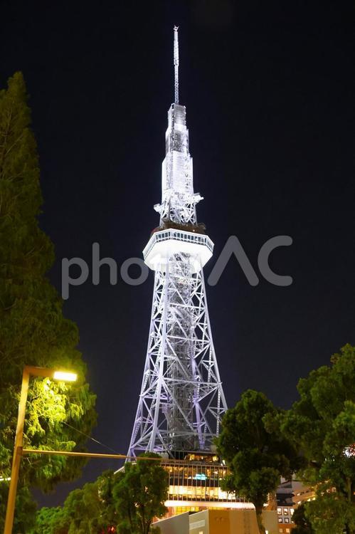１０月上旬の名古屋テレビ塔のライトアップ 背景,名古屋テレビ塔,テレビ塔の写真素材