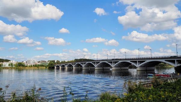 秋の手賀沼・手賀大橋&対岸の我孫子・柏市 秋の手賀沼・手賀大橋&対岸の我孫子・柏市 秋,手賀沼,手賀大橋の写真素材