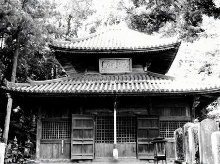 徳島県-丈六寺-観音堂-白黒 徳島県-丈六寺-観音堂-白黒 丈六寺,寺,瑞麟山の写真素材