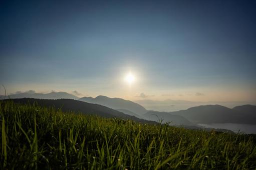 夏の川内峠 夏の川内峠 川内峠,景勝地,雄大の写真素材