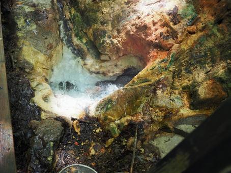 噴き出る鳴子温泉の源泉 温泉,源泉,湧き水の写真素材