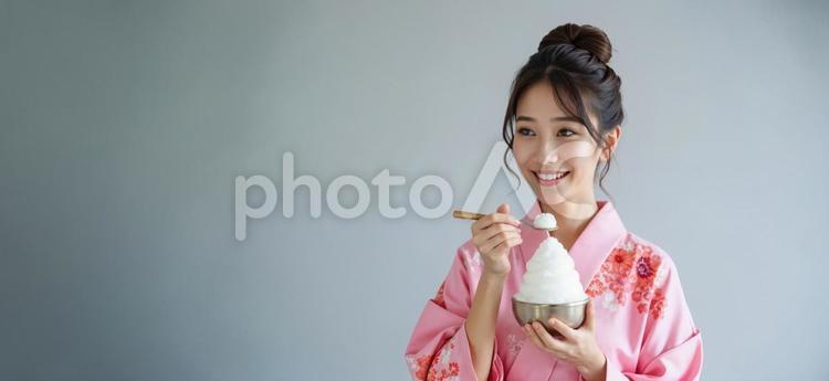 浴衣美人の涼スイーツ時間【AI生成】 浴衣,女性,かき氷の写真素材