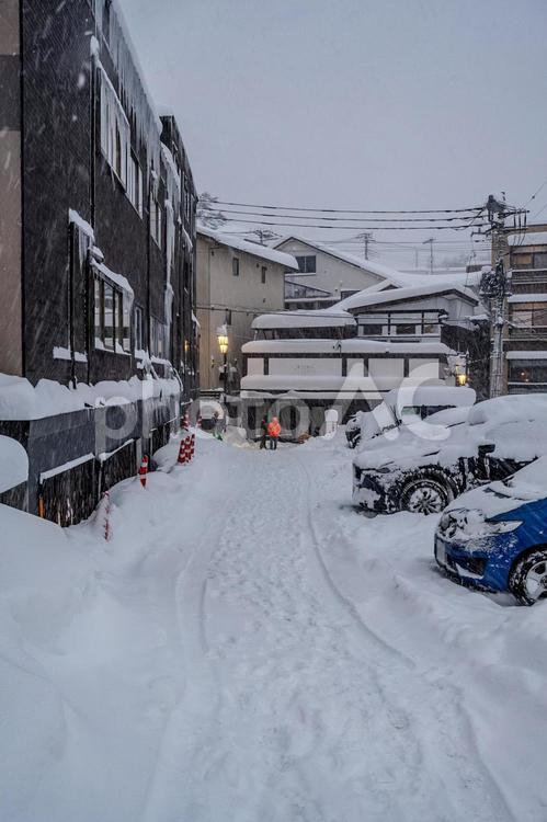 大雪に見舞われた草津 雪,積雪,銀世界の写真素材