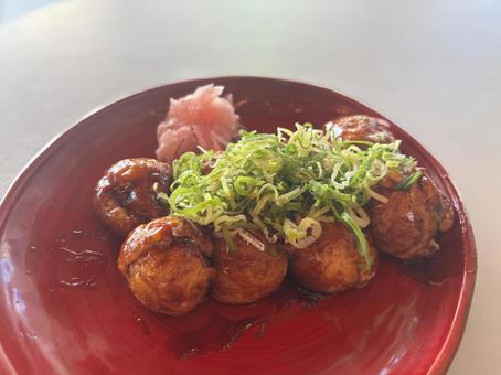 外は香ばしく中はとろとろ熱々たこ焼き 外は香ばしく中はとろとろ熱々たこ焼き たこ焼き,大阪名物,ソースの写真素材