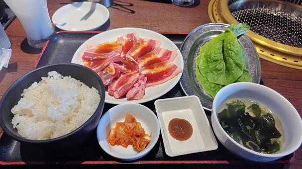 焼肉ランチ 焼肉ランチ 焼肉,焼き肉,網焼きの写真素材