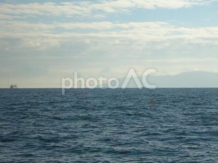 釣り船から望む明石海峡大橋と淡路島　2 海,明石海峡大橋,明石海峡の写真素材
