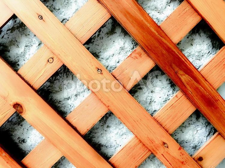 斜めの格子の入った壁 板,格子,斜めの格子の写真素材