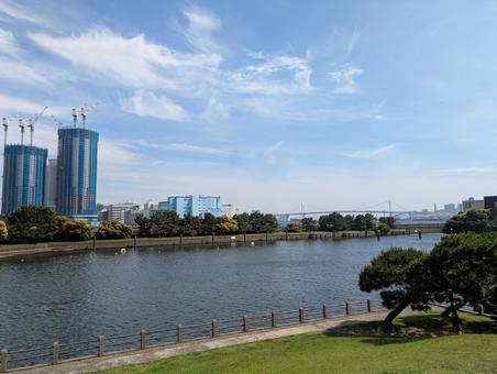 浜離宮庭園から見た東京臨海部 浜離宮庭園から見た東京臨海部の写真