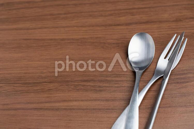 スプーンとフォークとナイフ 食器,レストラン,ナイフの写真素材