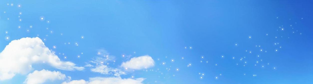 キラキラと光る青空ともくもく雲 キラキラと光る青空ともくもく雲の写真
