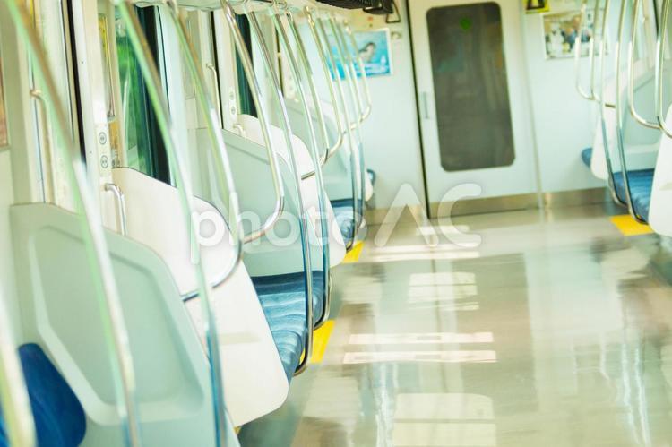 通勤電車の車内 電車,車内,通勤電車の写真素材