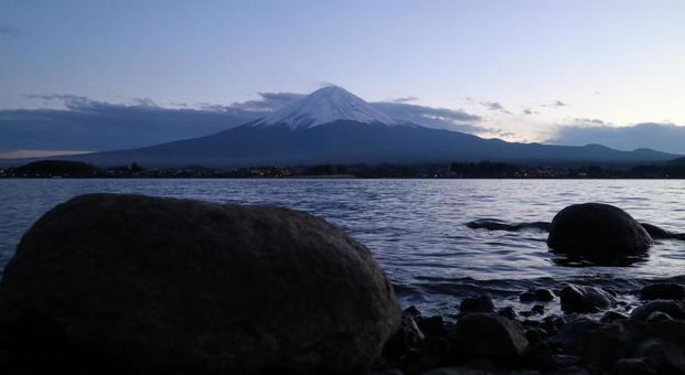河口湖からの富士山 河口湖からの富士山の写真