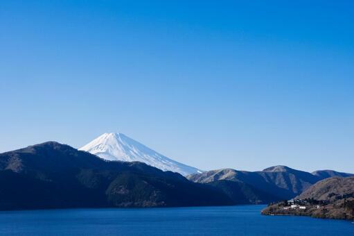 Lake Ashi and Mt. Fuji, соломенная крыша, деревянный дом, озеро ашиноко, JPG