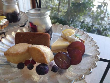 アフタヌーンティー アフタヌーンティー,カフェ,フィナンシェの写真素材