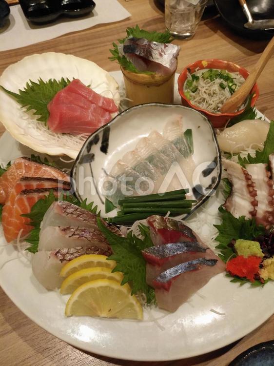 海鮮　盛り合わせ 刺身,盛り合わせ,和食の写真素材