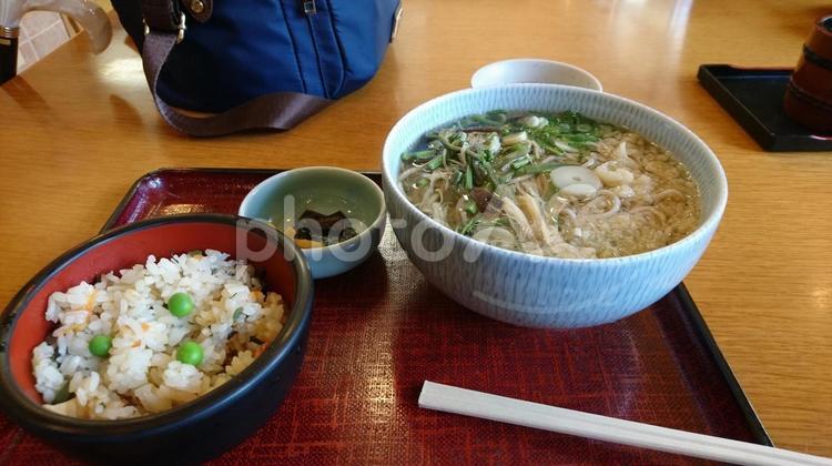 定食　山菜蕎麦　五目御飯 定食,セット,山菜蕎麦の写真素材