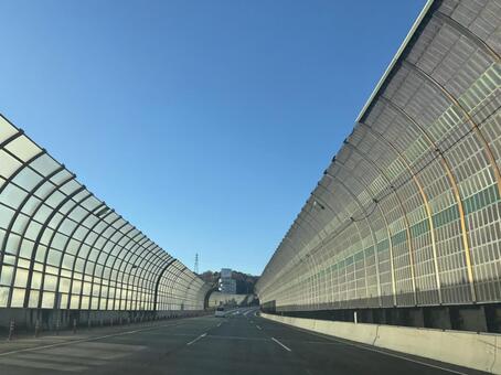 国道1号線　保土ヶ谷陸橋　戸塚方面へ 国道1号線,高速道路,保土ヶ谷の写真素材