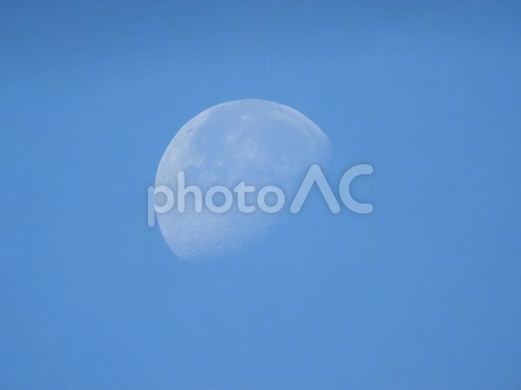 青い空のお月様 お月様,月,ムーンの写真素材