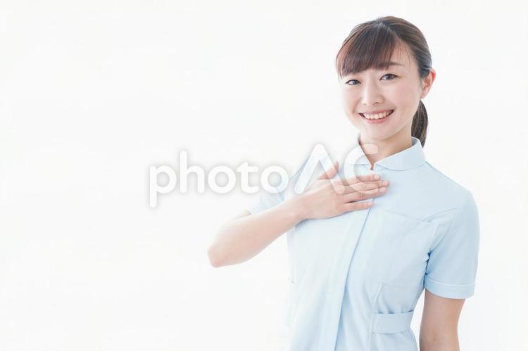 信頼できる若い看護師 安心,安心感,女性の写真素材