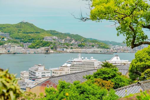 【長崎】グラバー園からの長崎市内の街並み 【長崎】グラバー園からの長崎市内の街並み グラバー園,長崎,晴天の写真素材