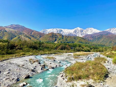 三段紅葉 白馬 三段紅葉 白馬 白馬,三段紅葉,川の写真素材